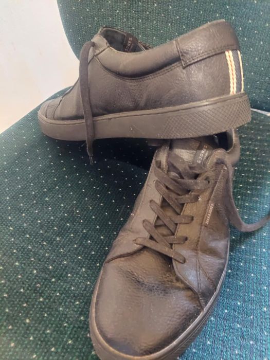 Vand lot pantofi sport Adidas /lux barbati
