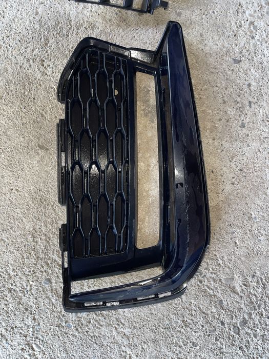 Bmw g30 bara spate/grila activa mica/grila bara m/ stopuri/proiector