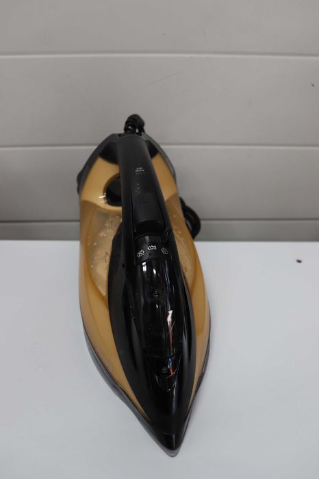 Парна ютия Philips Azur Séries 7000, 2800W, пара, 250г