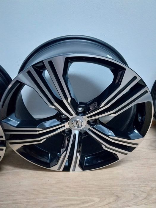 Jante originale Volvo pe 19  XC60 XC40 XC90