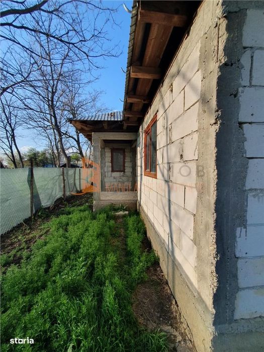 Exclusivitate! Casa + teren zona centrala in comuna Florica