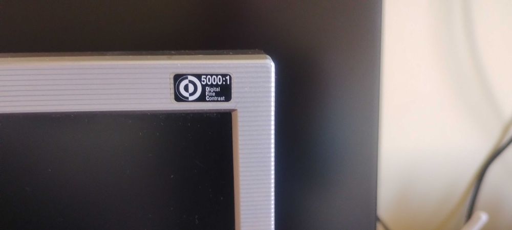 Monitor LCD LG L1753S