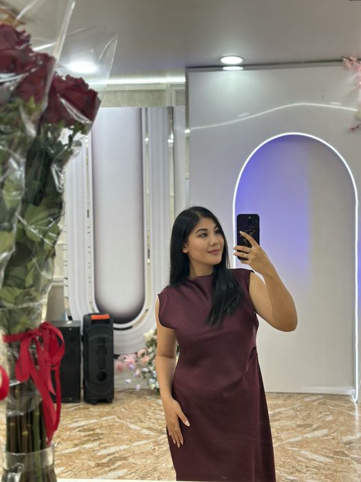 Продам платье бордовое