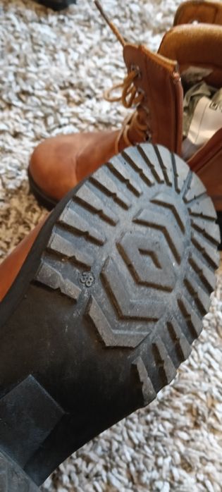 Ghete de damă măr.38