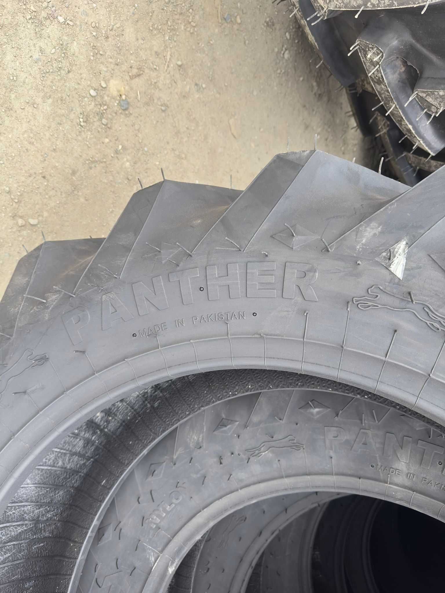Anvelope agricole 12.4-28 PANTHER 12 PR pentru tractor U445