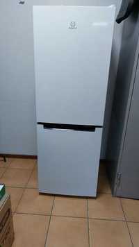 Продам Холодильник  Indesit  (Алматы номер лота 332369)