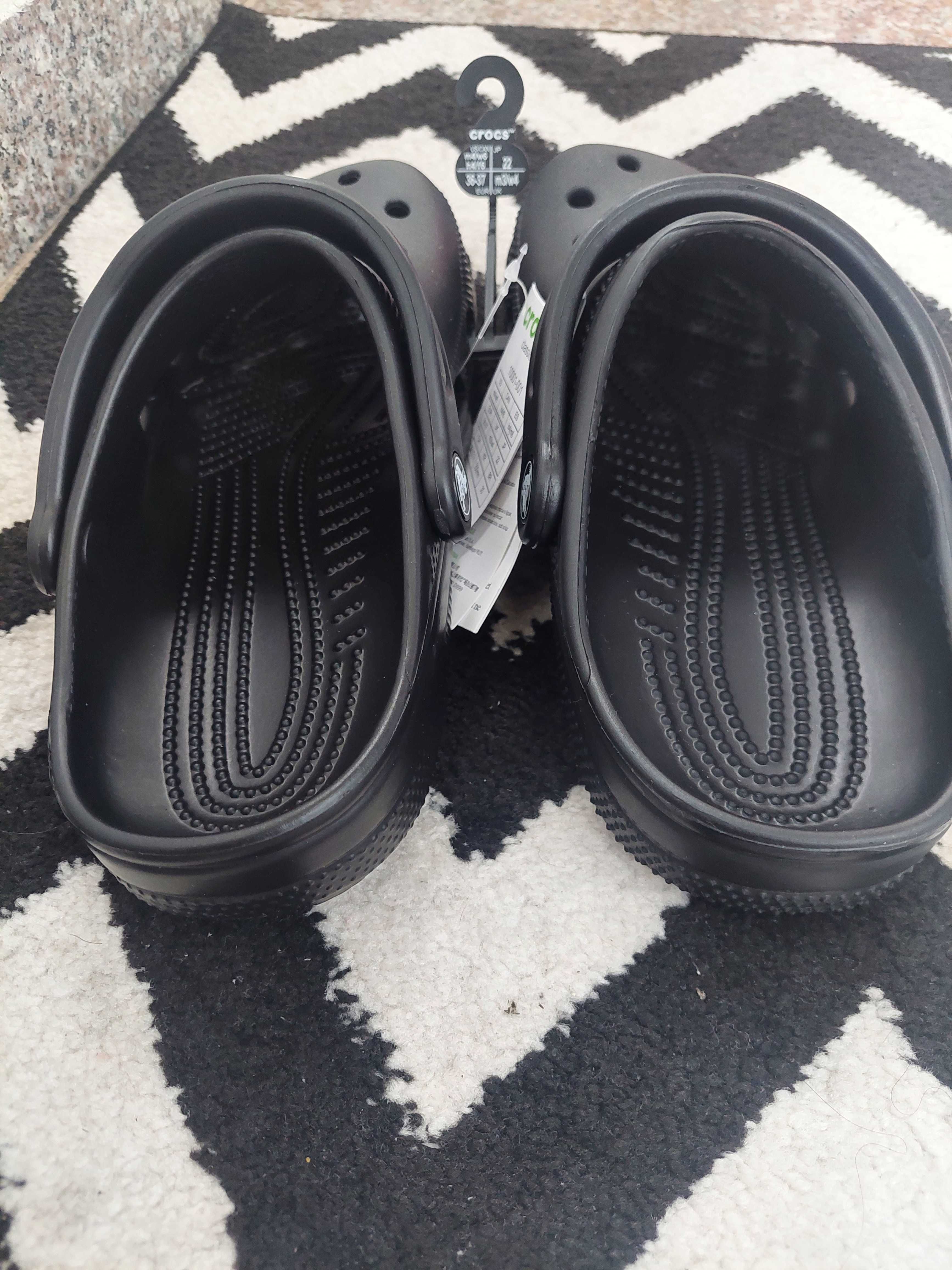 Papuci crocs noi