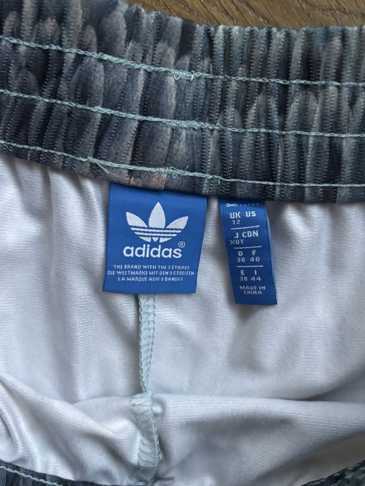 Дамски спортни шорти Adidas/ размер L