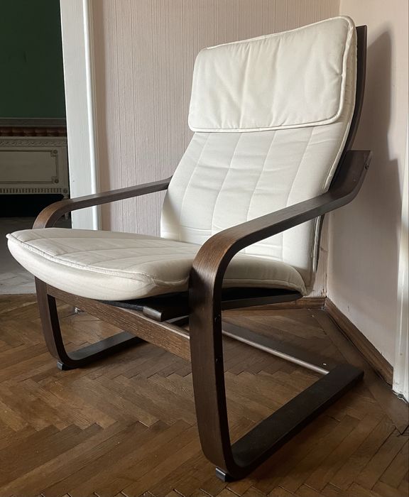 fotoliu Ikea maro cu alb