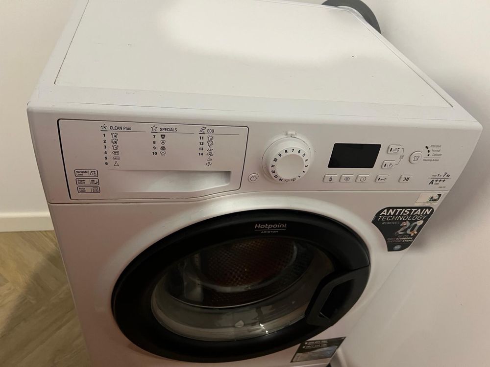 Masina de spalat rufe Hotpoint