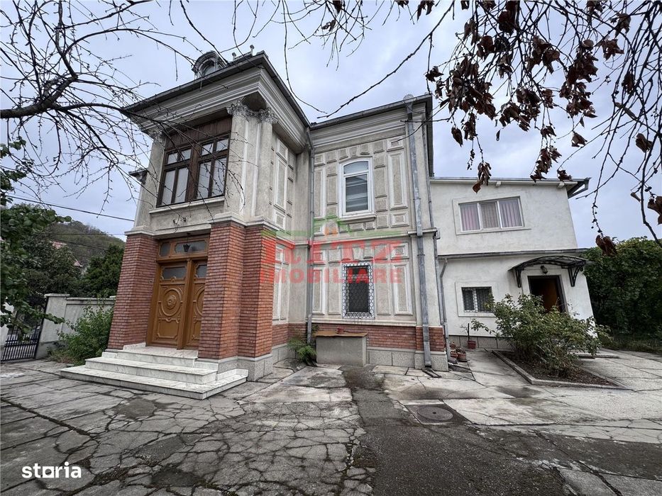 Casa P+1E+Pod S= 435 mp, teren 938 mp, pretabila clinica, gradinita et