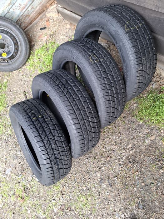 Vand set 4 anvelope ca noi 195 55 16 dot 2024 impecabile