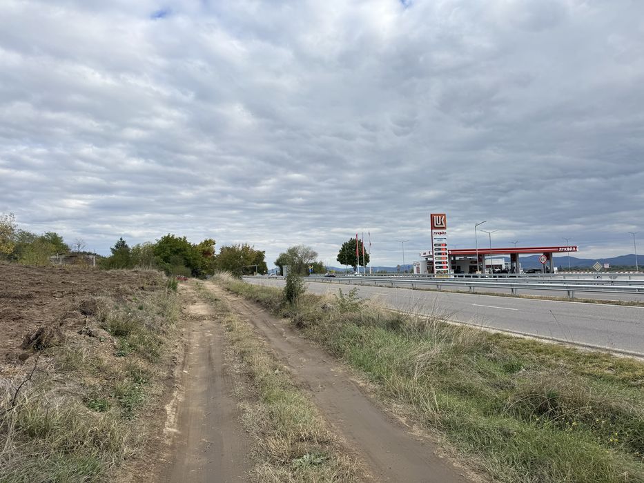 Продава поземлен имот в гр. Казанлък