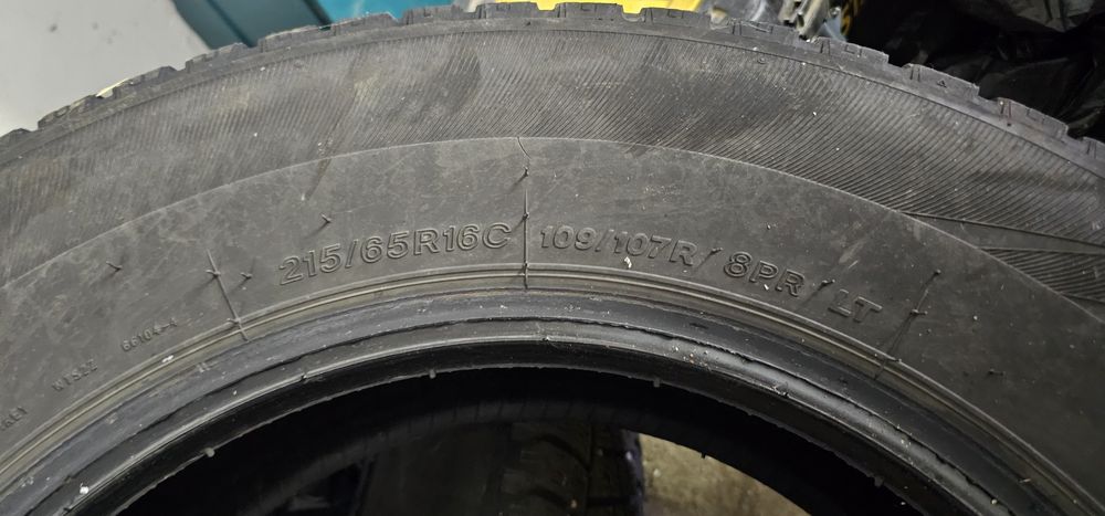 Vând cauciucuri stare excelenta iarna C-uri R16