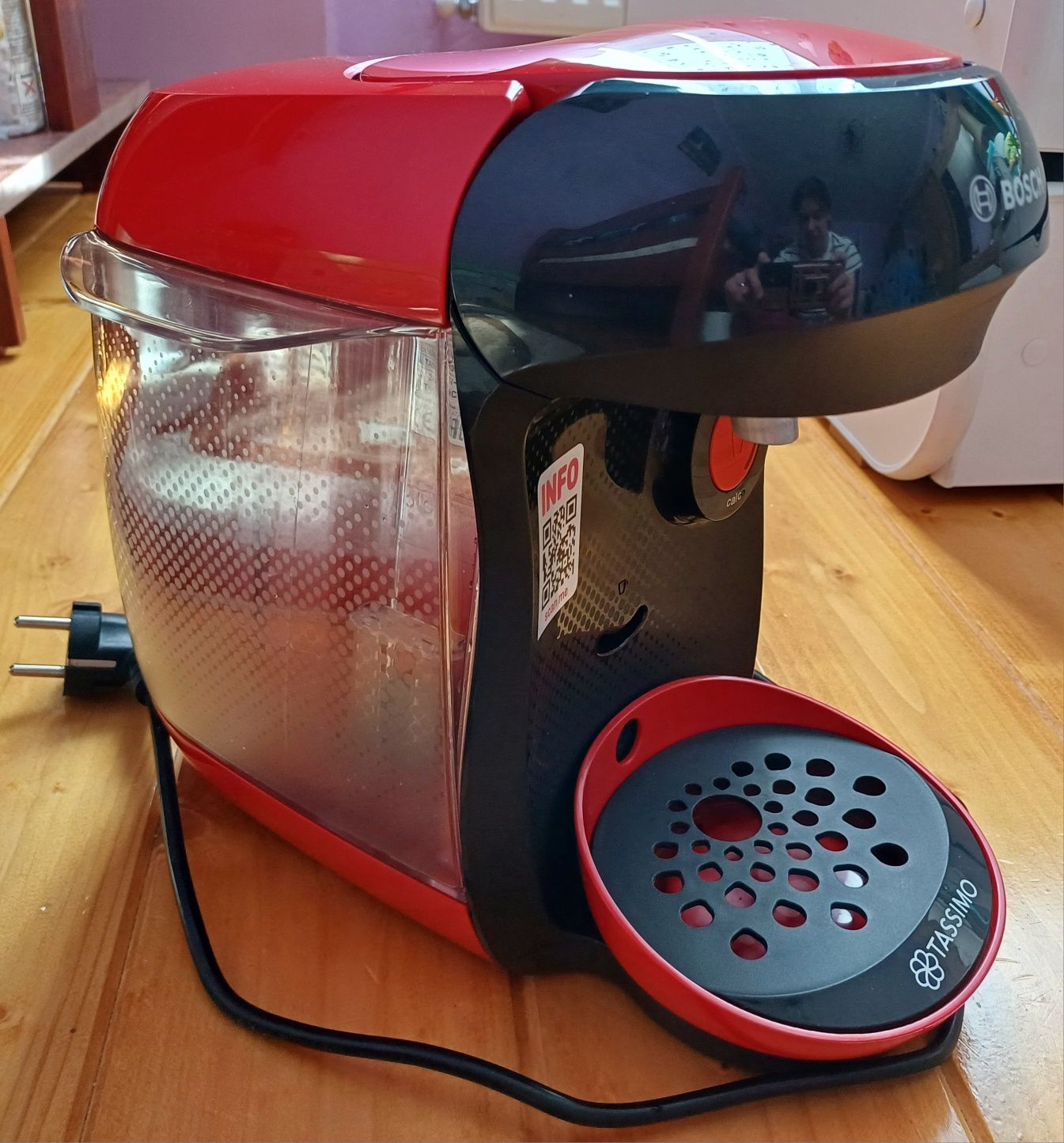 Vând Espressor Bosch Tassimo roșu