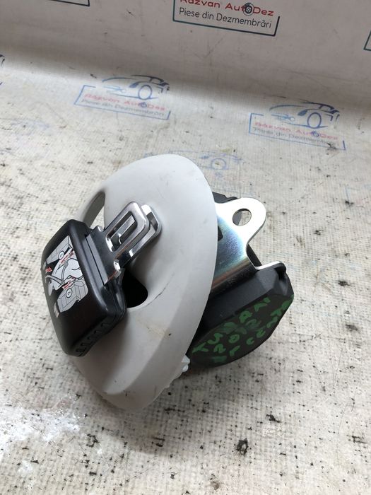 centura spate mijloc volkswagen touran 2012