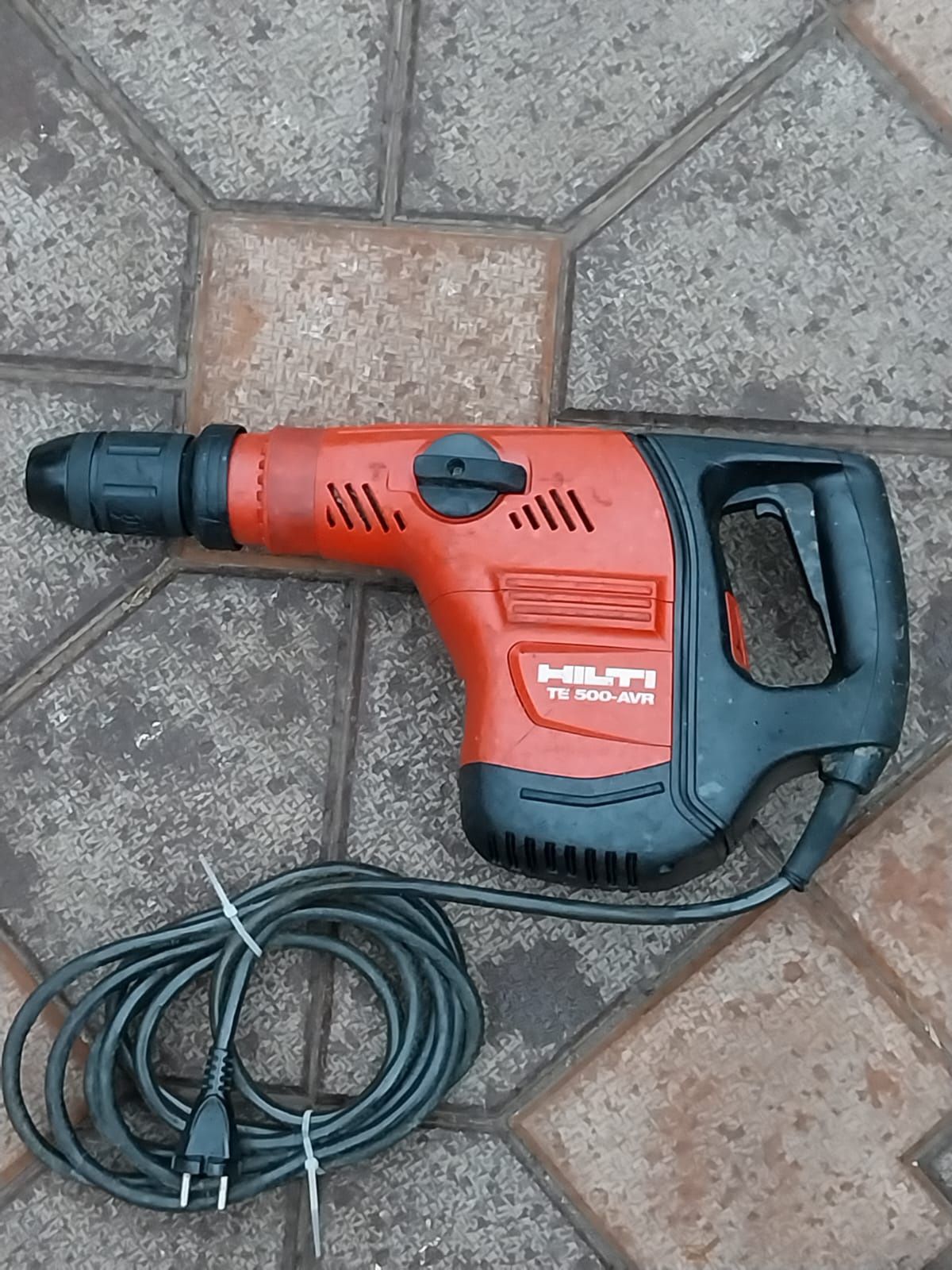 Demolator HILTI TE  500-AVR