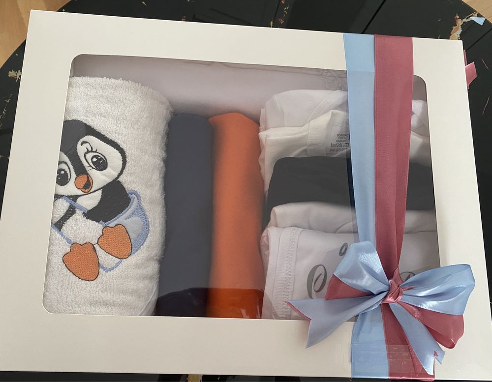Cutie cadou pentru bebeluși - Starter Pack complet