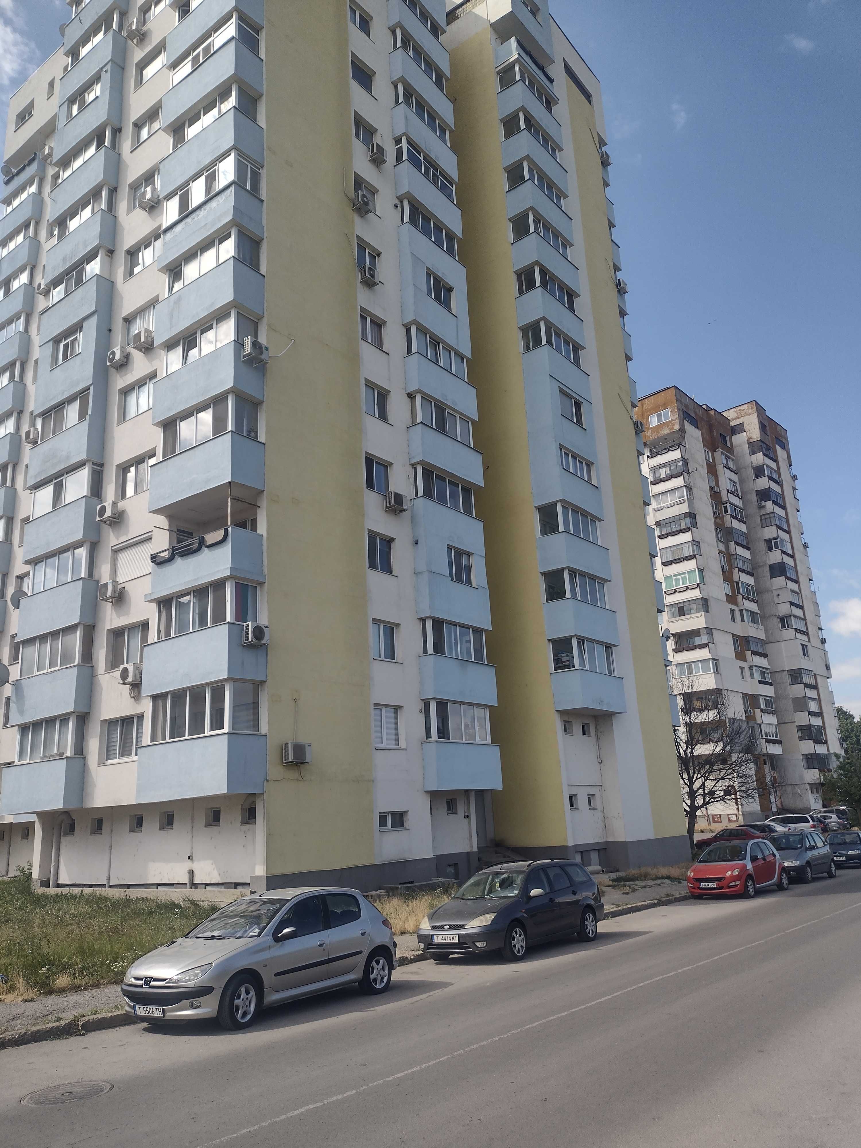 Продавам апартамент в град Търговище квартал запад 2