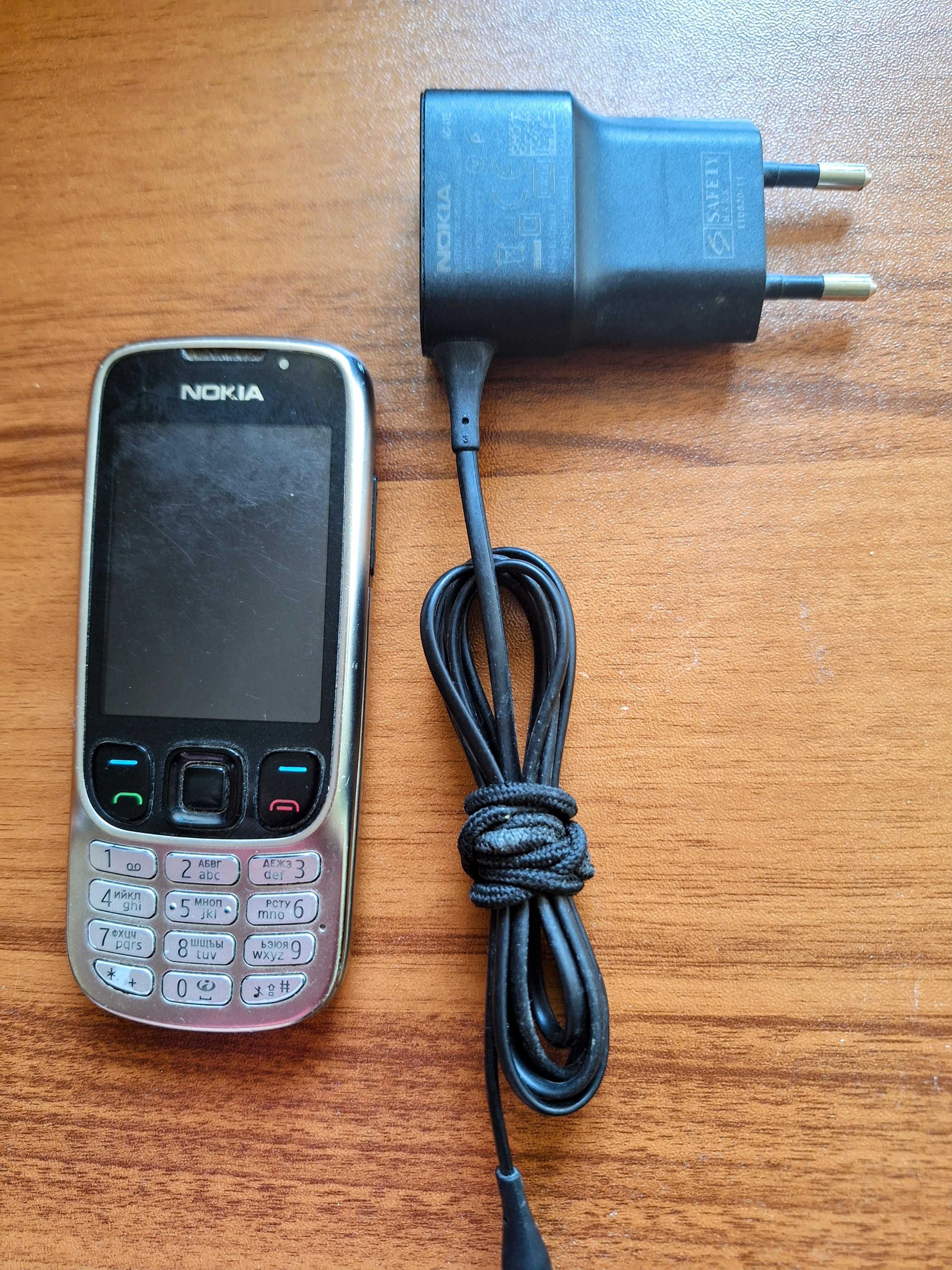 Nokia 6303 със зарядно и батерия