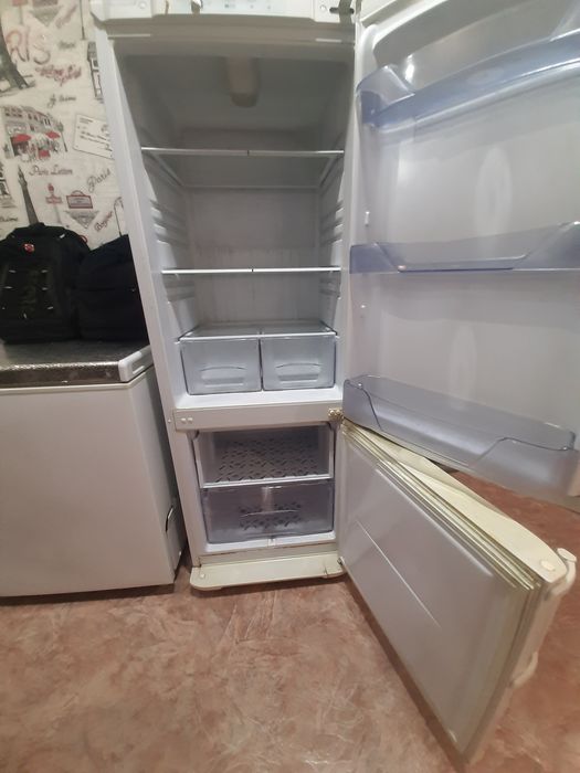 Холодильник верх не работает, низ работает морозит