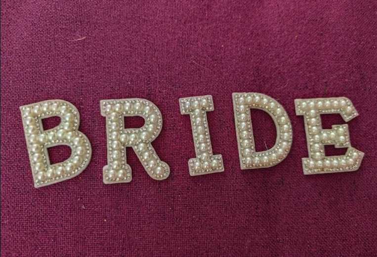 Перлени бели Букви „BRIDE“ за сватба, моминско парти за дреха