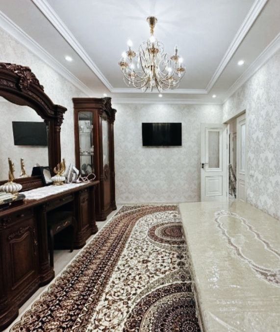 Срочно продаётся 3/3/4 Авиасозлар 2, Кадышева, 77 серия