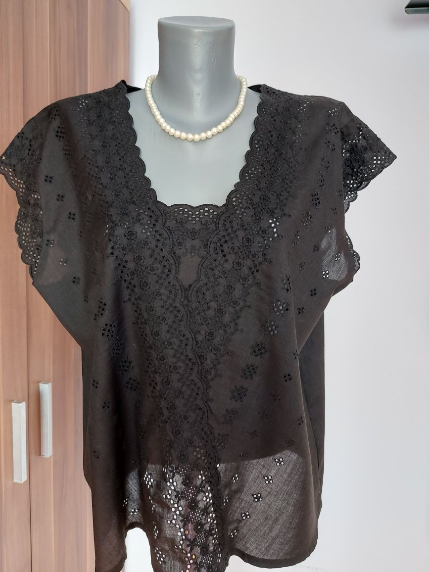 Bluza neagra brodata mărime 50