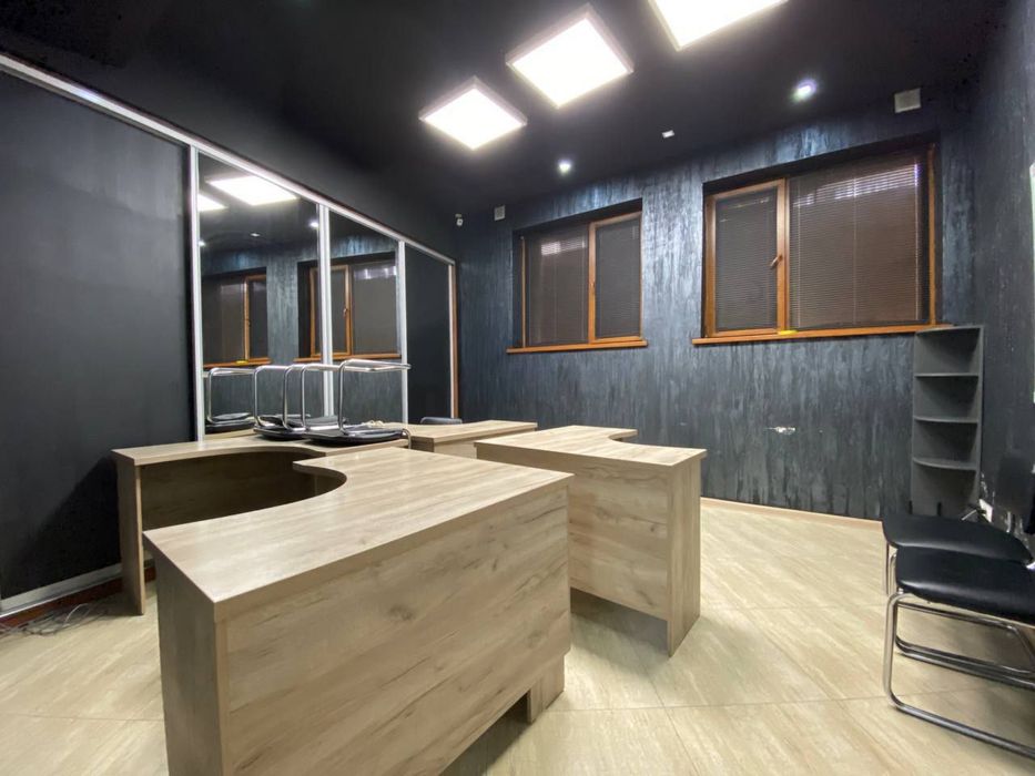 Аренда под Офис Ориентир Паркентский 234м2 2200$ торг