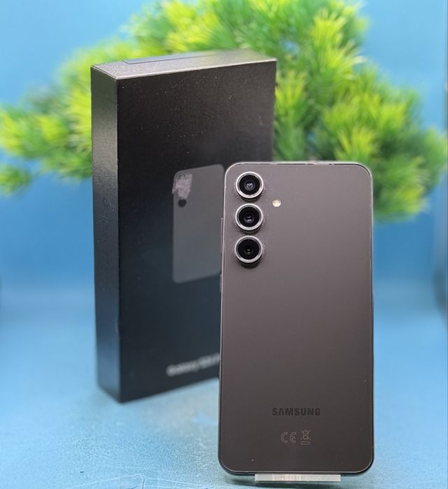 Samsung Galaxy S24 FE, 8GB RAM, 128GB, 5G, Graphite