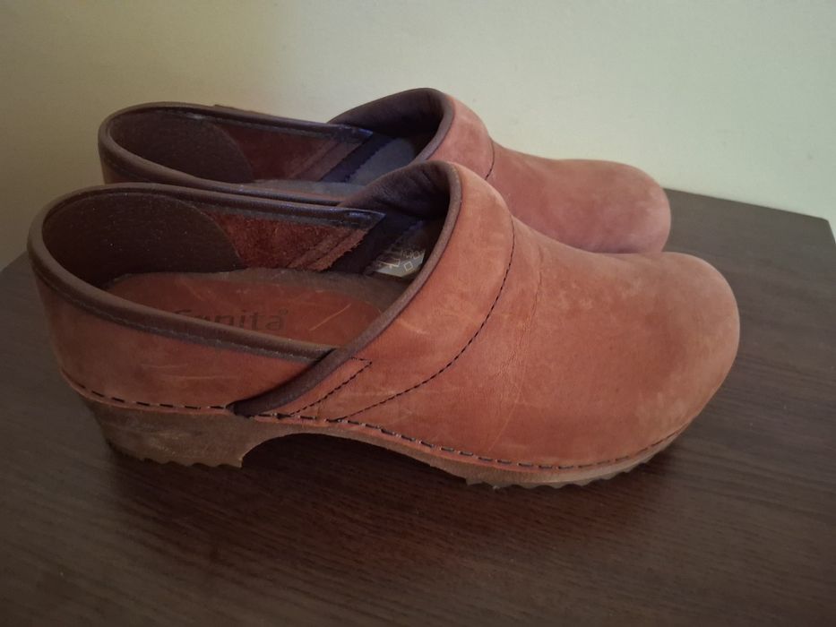 UGG..damă.noi nr 36