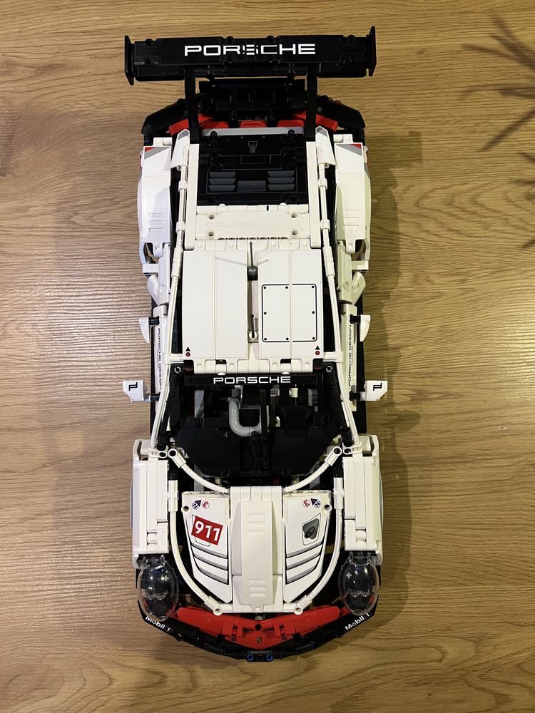LEGO Technic Porsche 911 RSR