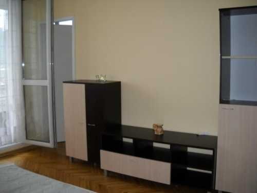 Дава се под наем Двустаен апартамент в София, Център - 50 кв.м за 350 € - Снимка #2