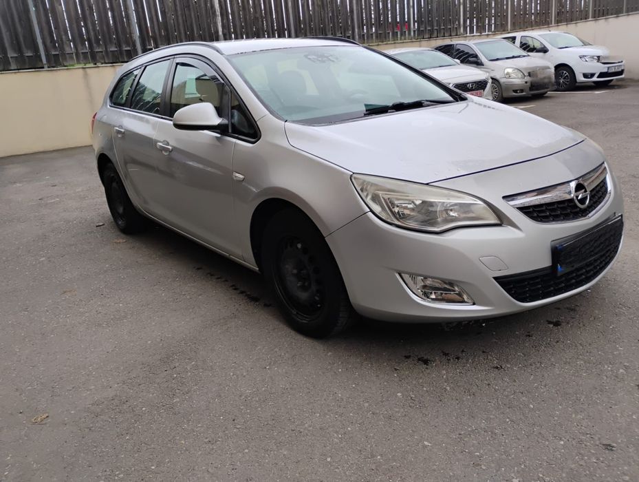 Opel Astra J 1.7 cdti 2012 SCHIMB