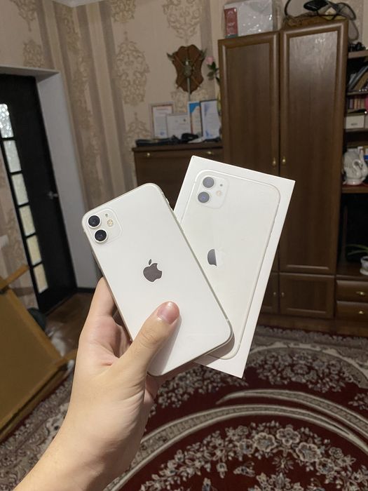 Продам iPhone 11 64гб      Айфон 11 64гб срочно