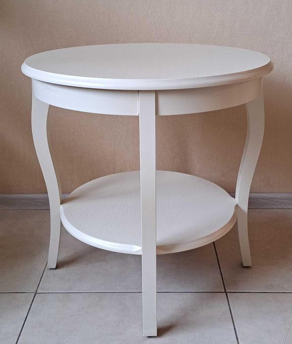 Журнальный столик / кофейный консоль. Дерево. Круглый.
слоновая кость