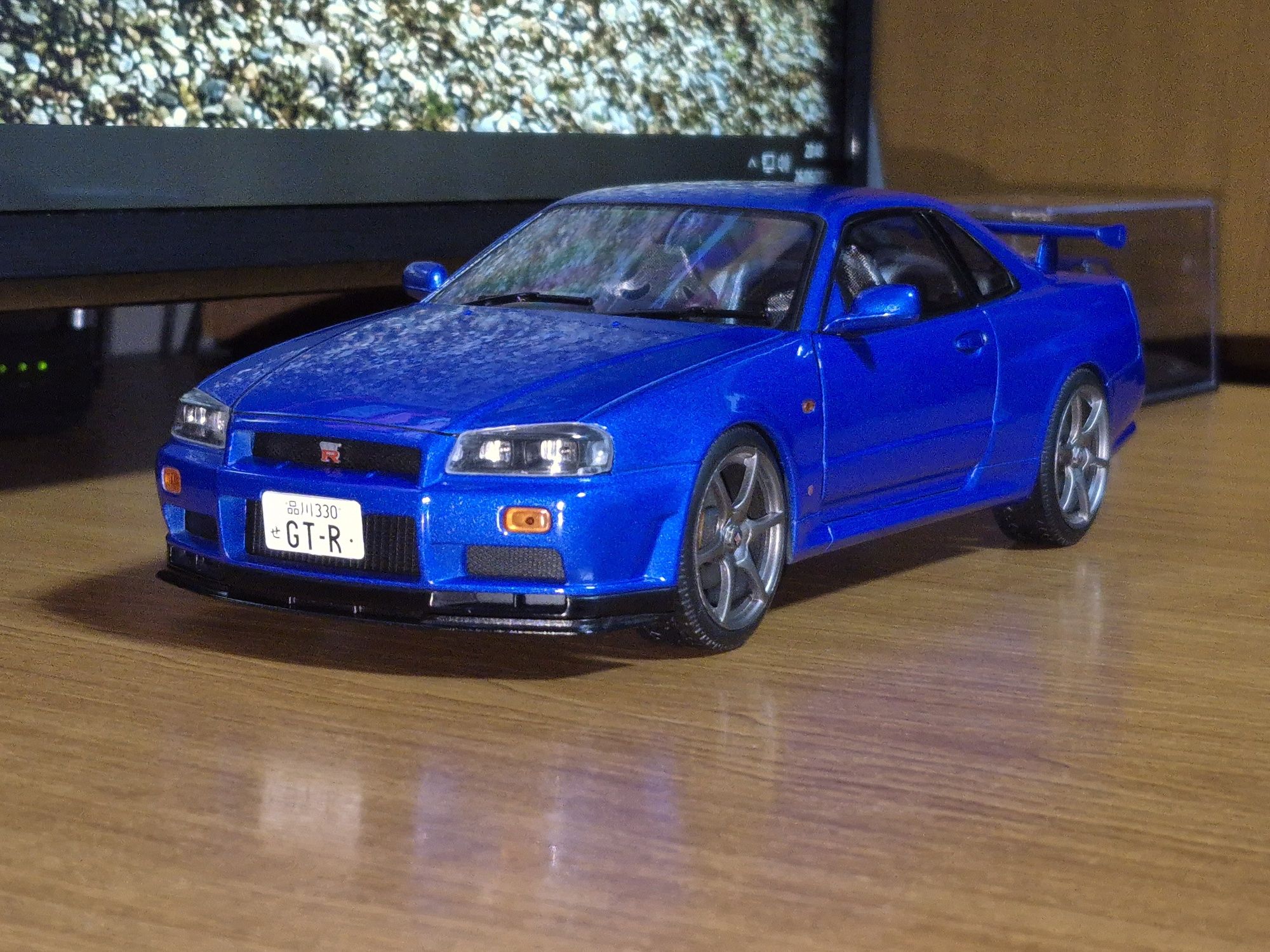 Macheta auto 1 18 Nissan GT-R R34