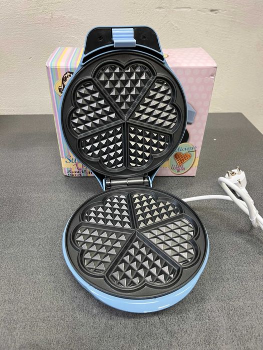 Гофретник Bestron Heart (ASW217B) , 700W