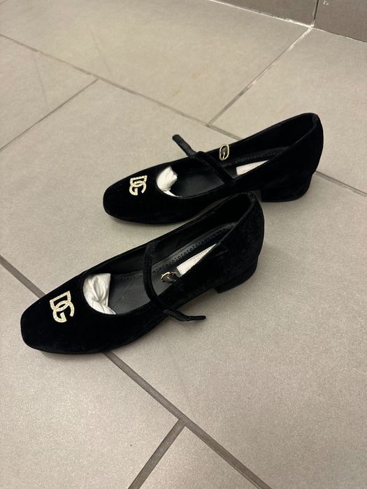 Детски официални обувки за момиче на Долче и Габана