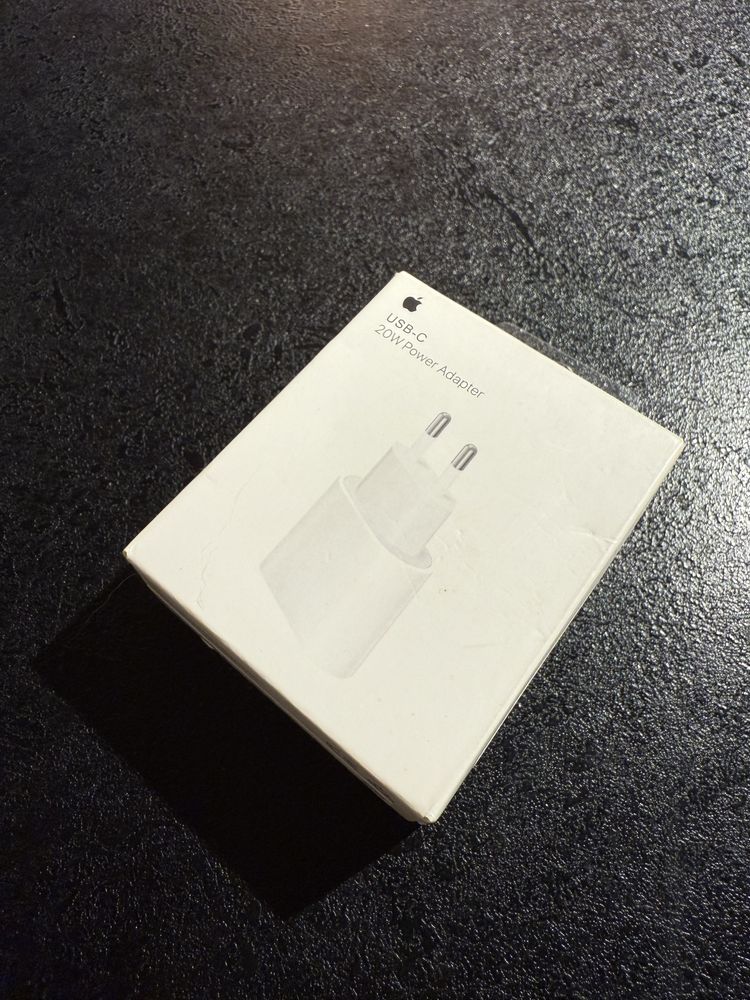 Power Adapter USB-C 20W Apple (адаптер)