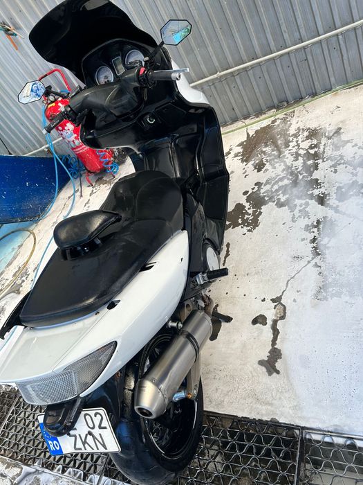 Yamaha tmax 550cm