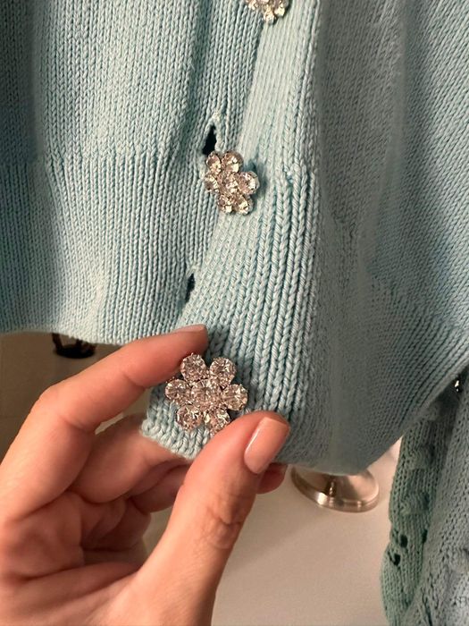 Сакa Pinko, Zara