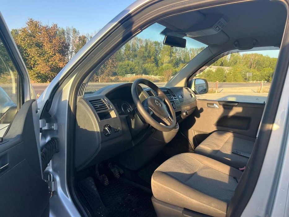 Volkswagen Caravelle