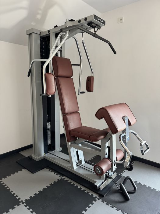 Aparat multifunctional TECHNOGYM UNICA