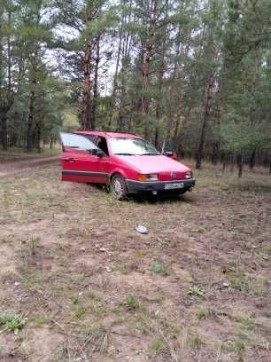 Продам автомобиль  Volkswagen Passat (цвет красный)