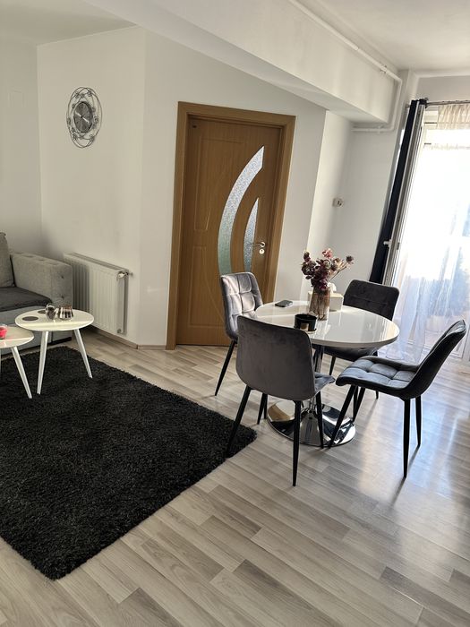 Vand apartament 2 camere, zona Turnisor - exclus Agentii Imobiliare