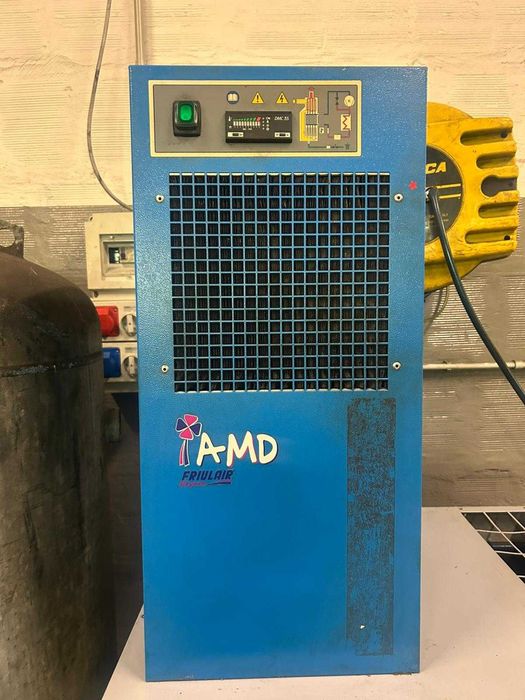 Compresor de aer pe melc,surub,  Ceccato cu uscator si rezervor