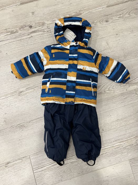 Продам комплект зимней верхней одежды. Куртка и полукомбинезон