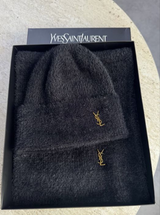 Set premium caciula si fular