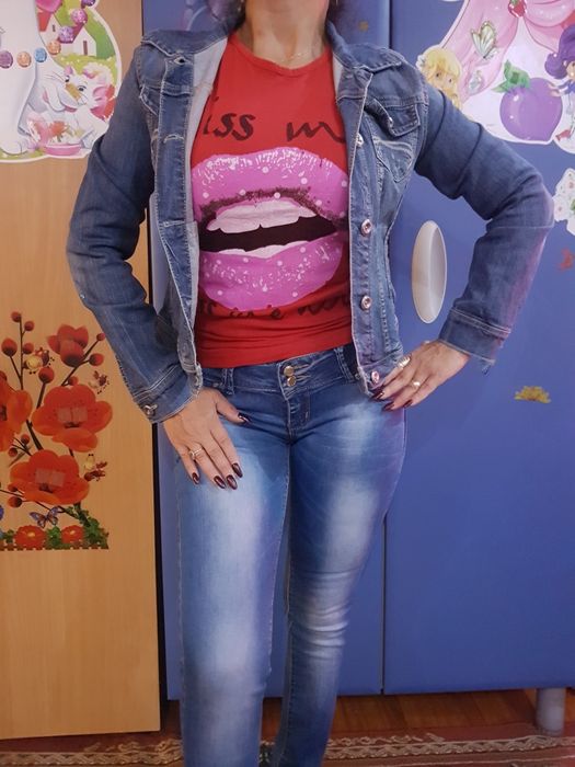 Blugi+tricou +geaca, toate 3 la doar 45 lei